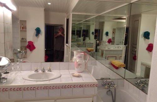 Saint-Jean-du-Bruel Bed & Breakfast | Chambre Thomas
