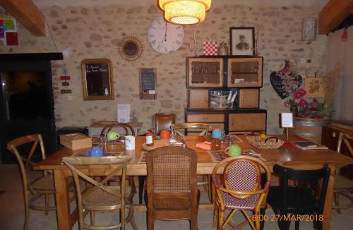 Chantemerle-les-Bles Bed & Breakfast | Chambres d'hôtes Les 7 Semaines