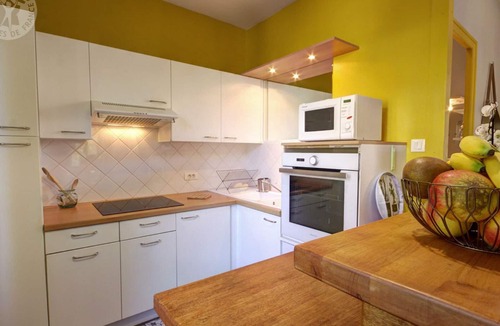 Andrezieux-Boutheon Apartment | Charming 60m² Apt with Garden, EV Charging, and Modern Amenities in Andrézieux-Bouthéon
