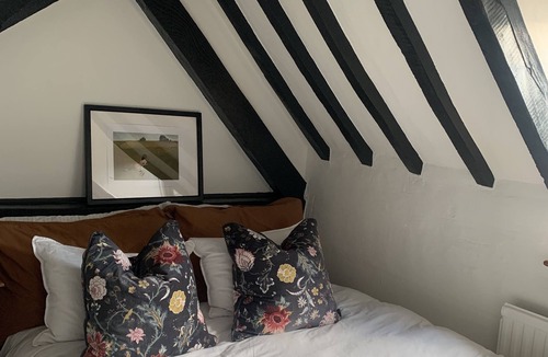 South Leigh Cottage | Charming and Characterful Cottage in Oxfordshire