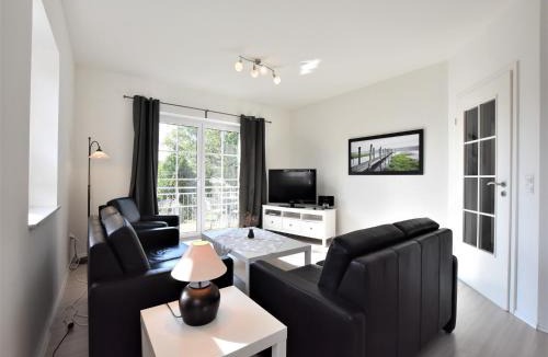 Dannau Apartment | Charming Apartment in Oldenburg in Holstein with Terrace
