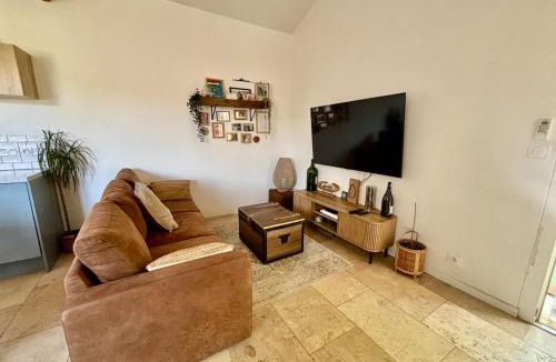 La Bouilladisse Apartment | Charming apartment with terrace La Bouilladisse
