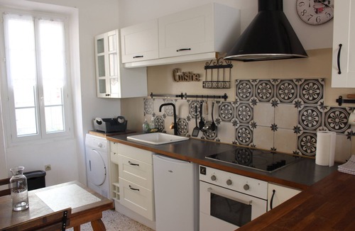 Puyloubier Apartment | Charming apartment at the foot of La Sainte-Victoire, 20 mins from Aix en Provence