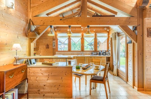 Abondance Ski Chalet | Charming chalet for 9 people, direct access to the slopes