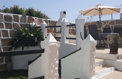El Rincon House | Charming rural Canarian house with private hot tub, BBQ & chillout area.Sleeps 3
