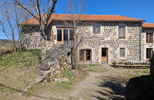 Arlempdes Cottage | Charming Restored 1882 Farmhouse with Modern Amenities & Wheelchair Access in Scenic Arlempdes