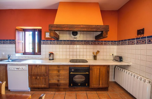 Hoyos Cottage | Charming rural house in Hoyos, Sierra de Gata. Nature and tranquility.