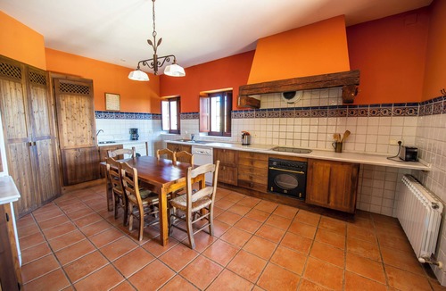Hoyos Cottage | Charming rural house in Hoyos, Sierra de Gata. Nature and tranquility.