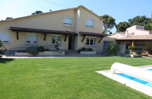 Montady Villa | Charming, well-equipped villa with heated swimming pool in large grounds 4*