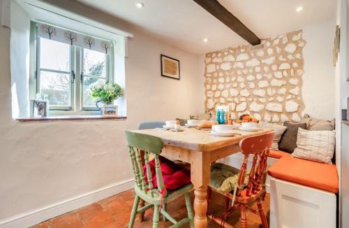 Great Snoring House | Cherry Tree Cottage - Uk30237