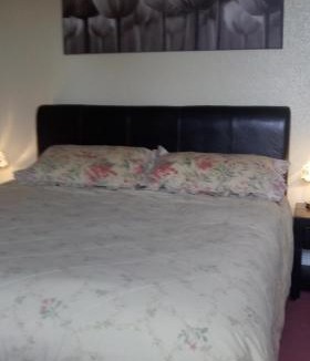Warwick House | Chesterfields Guest House