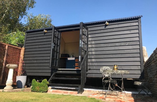 Chichester House | Chichester Shepherds Hut