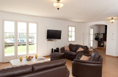 Sernhac Villa | Child friendly modern villa decorated to the highest standards pool 10M x 5 M