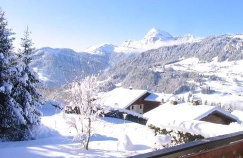 Notre-Dame-de-Bellecombe Apartment | Classified cottage in France * in Savoyard chalet, with view, AT THE FOOT OF THE SLOPES