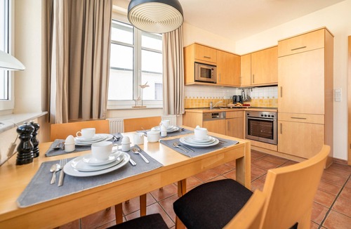 Binz Apartment | Close to the beach-2 room apartment with balcony-center of Binz-Villa Hildegard-App.6