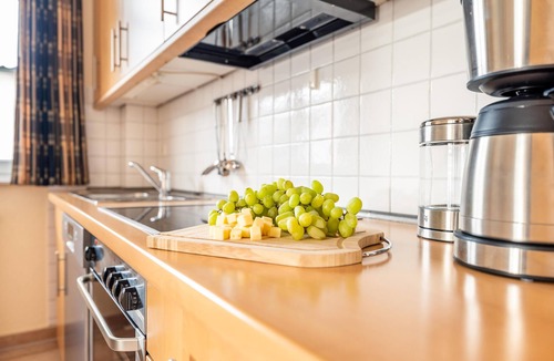 Binz Apartment | Close to the beach-2 room apartment with balcony-center of Binz-Villa Hildegard-App.8