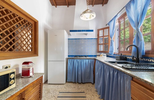 La Solana Villa | 'Colladito' with Mountain Views, Private Pool and Wi-Fi