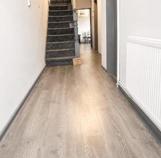 Wolverhampton House | Comfort Plus Double Room with Fast Wi-Fi & Workspace