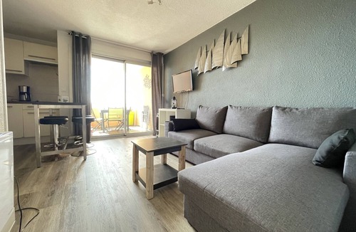 Sete Apartment | Comfortable 1-bedroom in Sète with sea view, parking and WiFi