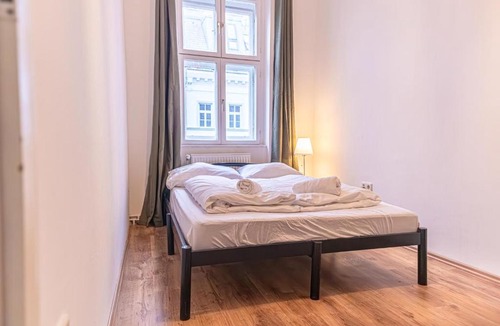 Neulerchenfeld Apartment | Comfortable 2BR Stay , Steps from Stadthalle