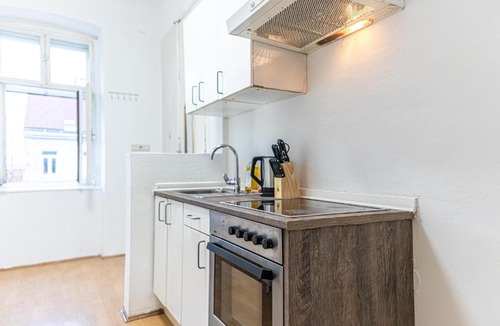 Neulerchenfeld Apartment | Comfortable 2BR Stay , Steps from Stadthalle