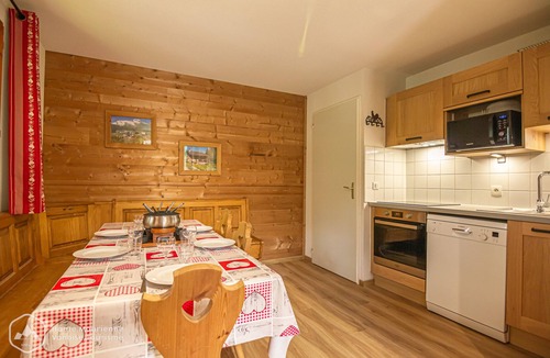 Valfrejus Apartment | Comfortable and cozy apartment 6/8 p - Cabin,