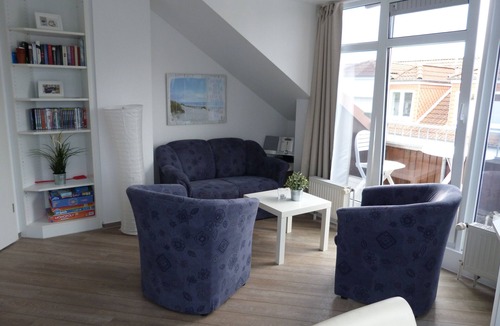 Groemitz Apartment | Comfortable apartment with 2 bedrooms, balcony, WiFi, renovated in 2016