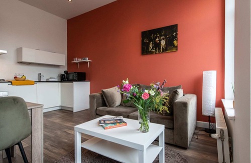 Oude Pijp Apartment | Comfortable central apartment with private balcony