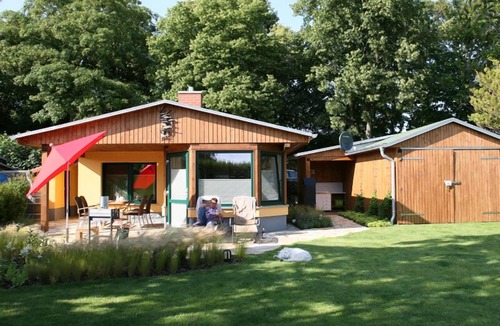 Neukalen House | Comfortable holiday home in McPom Peene Kummerower See