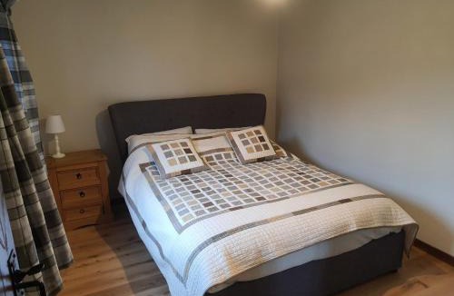 Chelmondiston House | Cosy Barn Conversion 3BR (4 pax), Quiet, Close to Pin Mill
