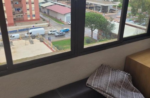 La Linea de la Concepcion Apartment | Cosy flat for comfy stay - Gib Rock View 3