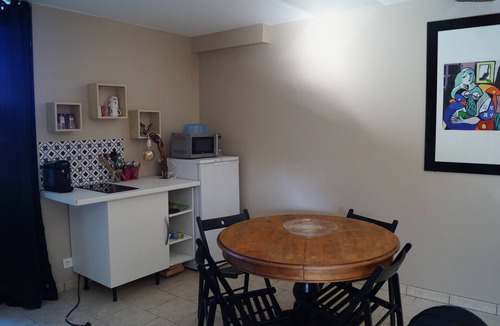 Laives House | Cosy little nest in the heart of a small Burgundy village