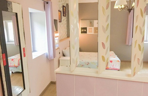 La Cadiere-et-Cambo Bed & Breakfast | Cosy-Quad room-Deluxe-Ensuite