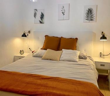 La Seu Apartment | Cosy studio at the Cathedral with WiFi
