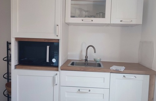 Brie-et-Angonnes Apartment | COSY STUDIO IN A LARGE CHALET IN THE COUNTRYSIDE, fully renovated