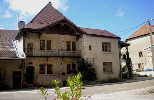 Mieges Cottage | Cottage in the valley of Mièges.