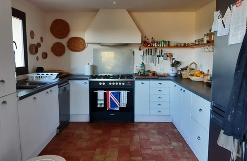 Poyales del Hoyo Cottage | Cottage. With stables and horses