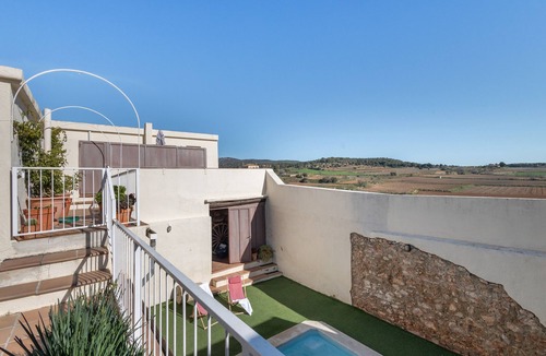 Sant Jaume dels Domenys House | Country House 'Cal Cabrer' with Mountain View, Private Pool and Wi-Fi