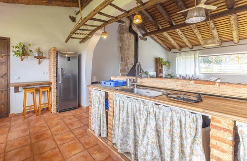 Santo Tome del Puerto House | Country House 'Conejo' with Mountain View, Private Garden and Wi-Fi