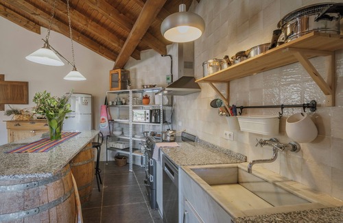 Villagalijo House | Country House 'El Astial' with Mountain View, Private Terrace and Wi-Fi