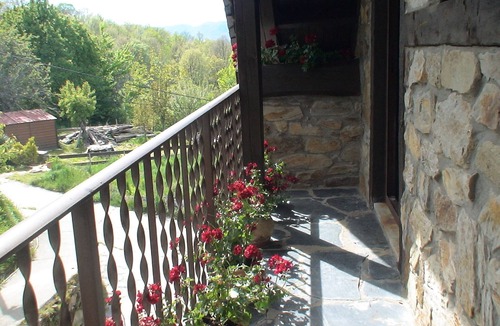 Rozas House | Country House 'Cuarto De La Oracion' with Mountain Views, Private Garden and Wi-Fi