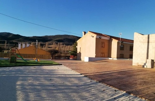Mazuza Villa | Country House 'Los Ferreles 3 Dormitorios' with Shared Pool and Wi-Fi