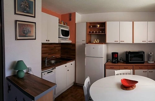 Argeles Plage Apartment | Cozy 1BR Apartment with Pool, Parking, Near Beach - Sleeps 4