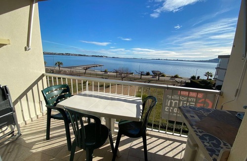 Balaruc-les-Bains Apartment | Cozy apartment with AC, WIFI, 5 min from Thermal Baths - Pet-friendly