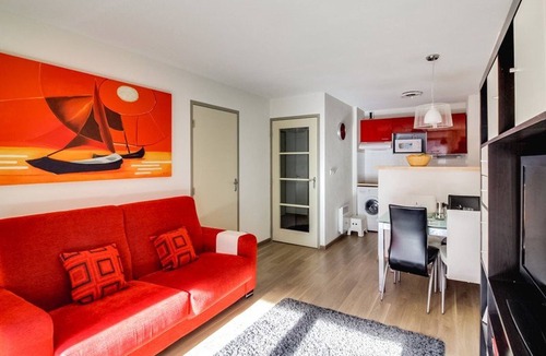 Sers Apartment | Cozy apartment for 6 with wifi, parking, and balcony in Barèges