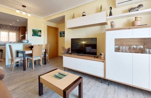 Cabanes Apartment | Cozy apartment in Cabanes with WiFi