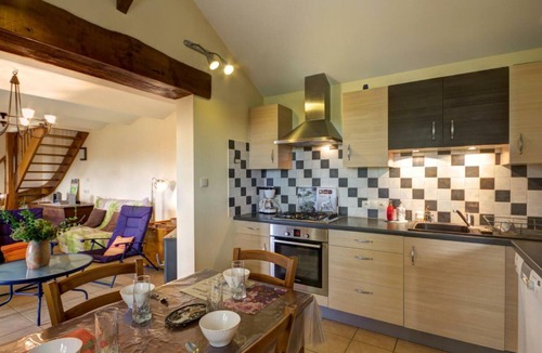 Saint-Forgeux-Lespinasse Cottage | Cozy cottage with stove, terrace, and private garden in Saint-Forgeux-Lespinasse