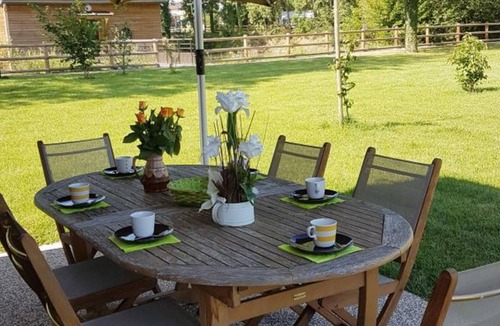 Veauchette Cottage | Cozy Chalets by the Pond with Terrace, Outdoor Activities, and Spa in Veauchette