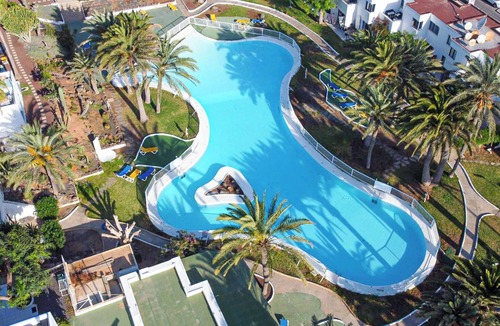 Corralejo Apartment | Cozy Studio City Center, 100m to Beach, Pool, WiFi