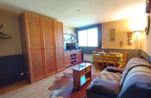 Cadeilhan-Trachere Apartment | Cozy studio for 4 in St-Lary-Soulan, equipped, near slopes